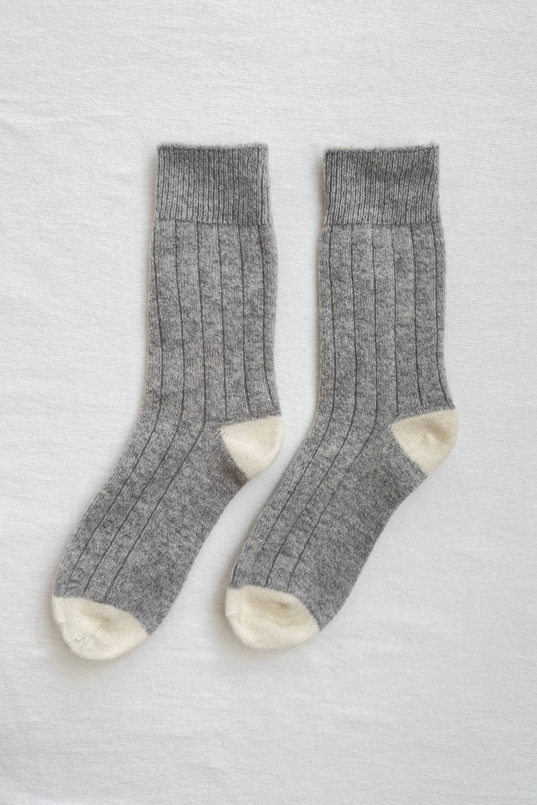 Classic Cashmere Socks - Image 27