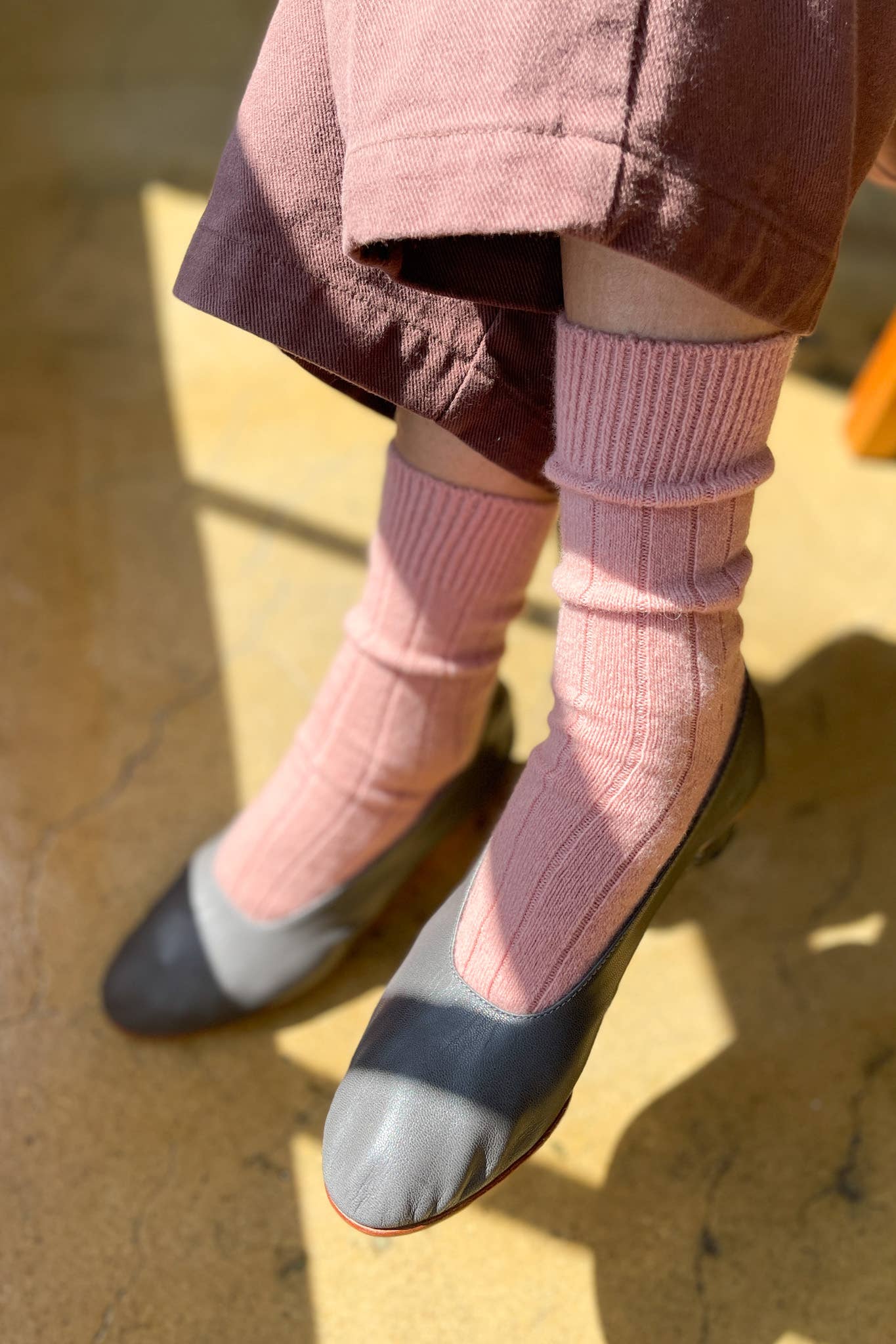 Classic Cashmere Socks - Image 38