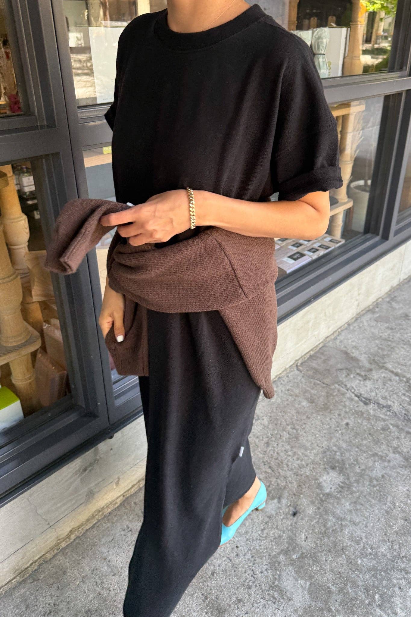 Her Dress - Image 14