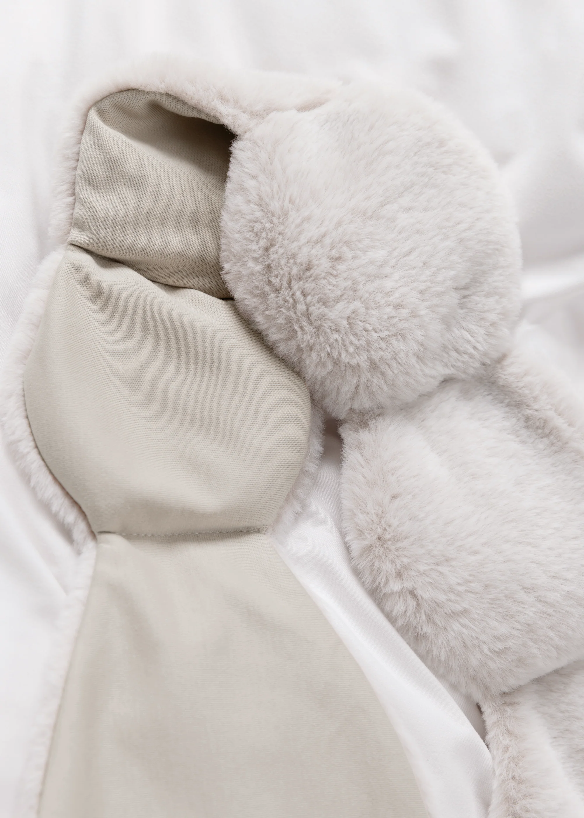 Polar Weighted Sleep Mask - Limited Edition - Image 6