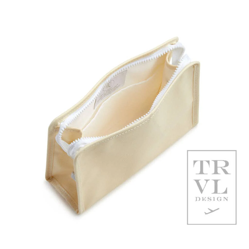 Roadie Medium - Bunny Toile Pink Zip Pouch - Image 3